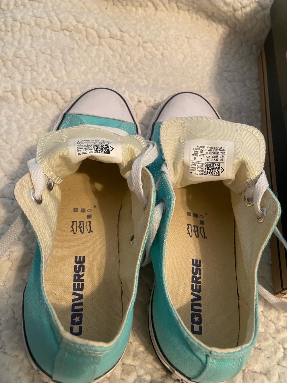 Women’s Low Top Sneakers in Teal - Picture 7 of 11